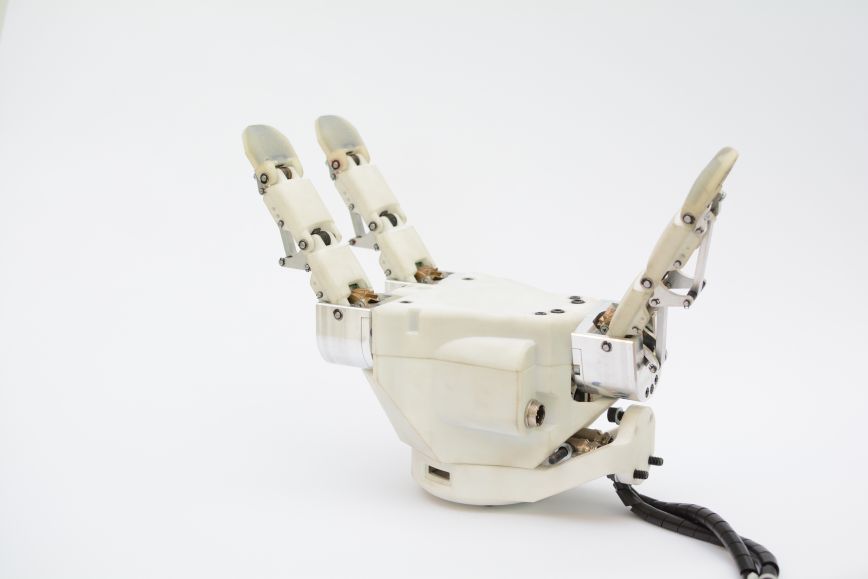 Najsavremenija robotska šaka – rešenje konzorcijuma srpskih kompanija i fakulteta