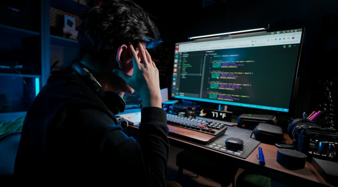 Budućnost programiranja u senci AI fabrika: Evolucija ili kraj zanata?